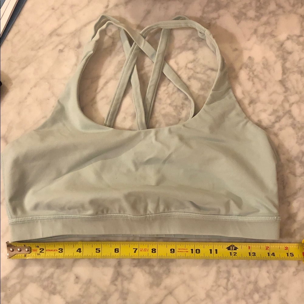 Lululemon Athletica like new no pads Energy Bra mint color Med C cup GREAT